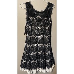 Dressbarn Black and Champagne Lace Overlay Vintage Tulle Cocktail Dress Size 12